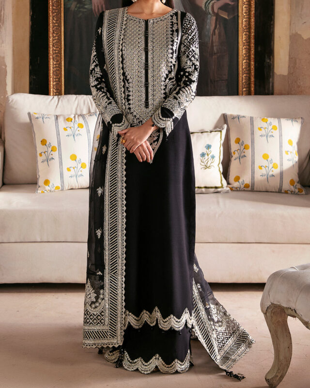 Embroidered unstitched 3 piece chiffon suit By Zidan Fashion